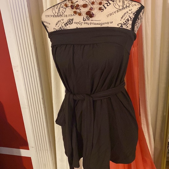 Arden B Tops - Beige top no sleeve Long belt